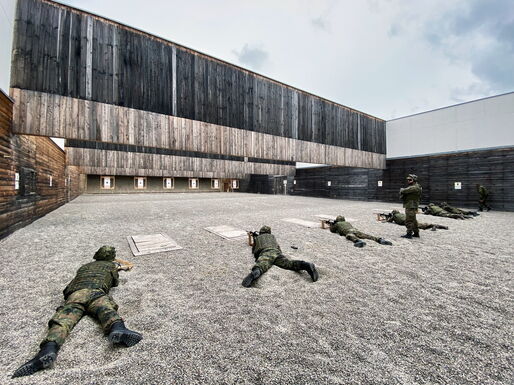 Auf der Standortschießanlage.