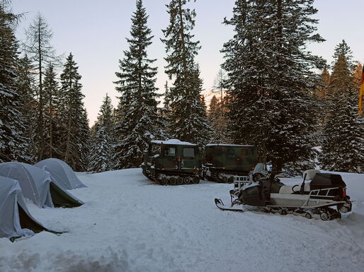 Das Winter-Biwak: Platz der Gruppe