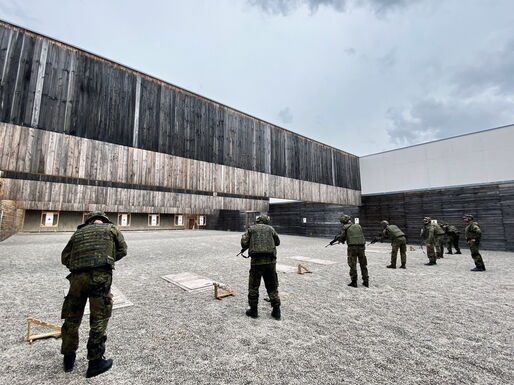 Auf der Standortschießanlage.